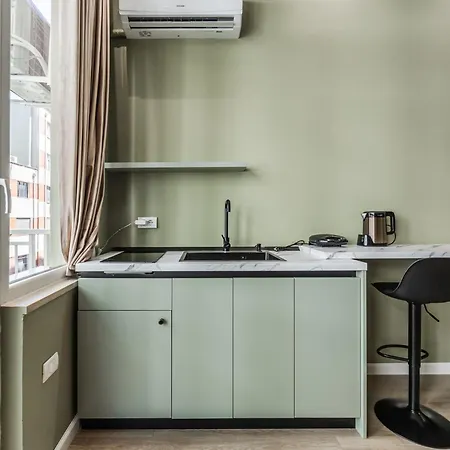 Amel's By Pikhost Tirana