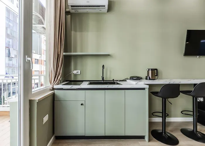 Amel's By Pikhost Tirana